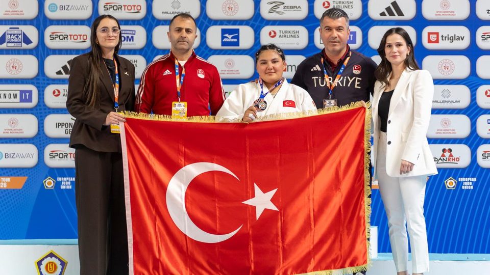 Milli judocu Nisanur Serin Avrupa ikincisi