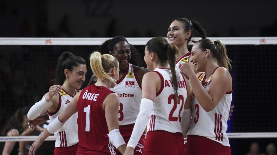 Filenin Sultanları FIVB Milletler Ligi’nde Fransa ile karşılaşacak