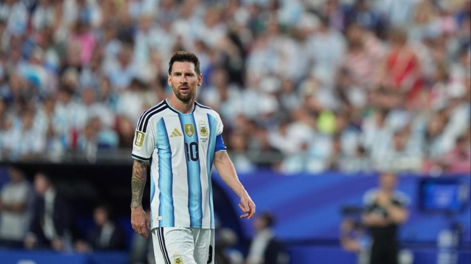 Messi, Dünya Kupası’na rekorla başladı